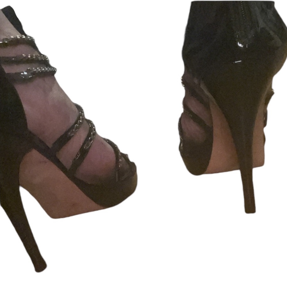 Stuart Weitzman size 10.5
black leather silver chain strappy heels back zip - Picture 5 of 14